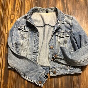 American Eagle Outfitters Light Blue Jean Jacket